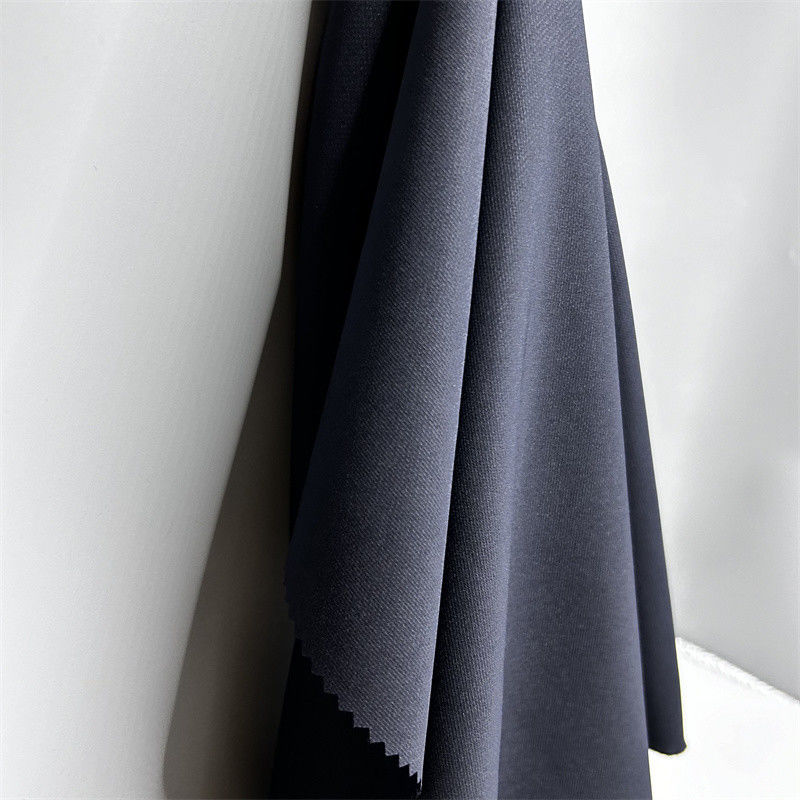 450D diagonaal geweven bergbeklimstof 75D+40D*75D+40D+300D+150D 208GSM Outdoor jackets broek en korte broek