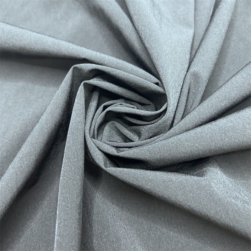 70D half glanzend nylon weefsel gedraaid plain weefsel vierzijdig elastisch 70D+40D*70D+40D zacht elastisch